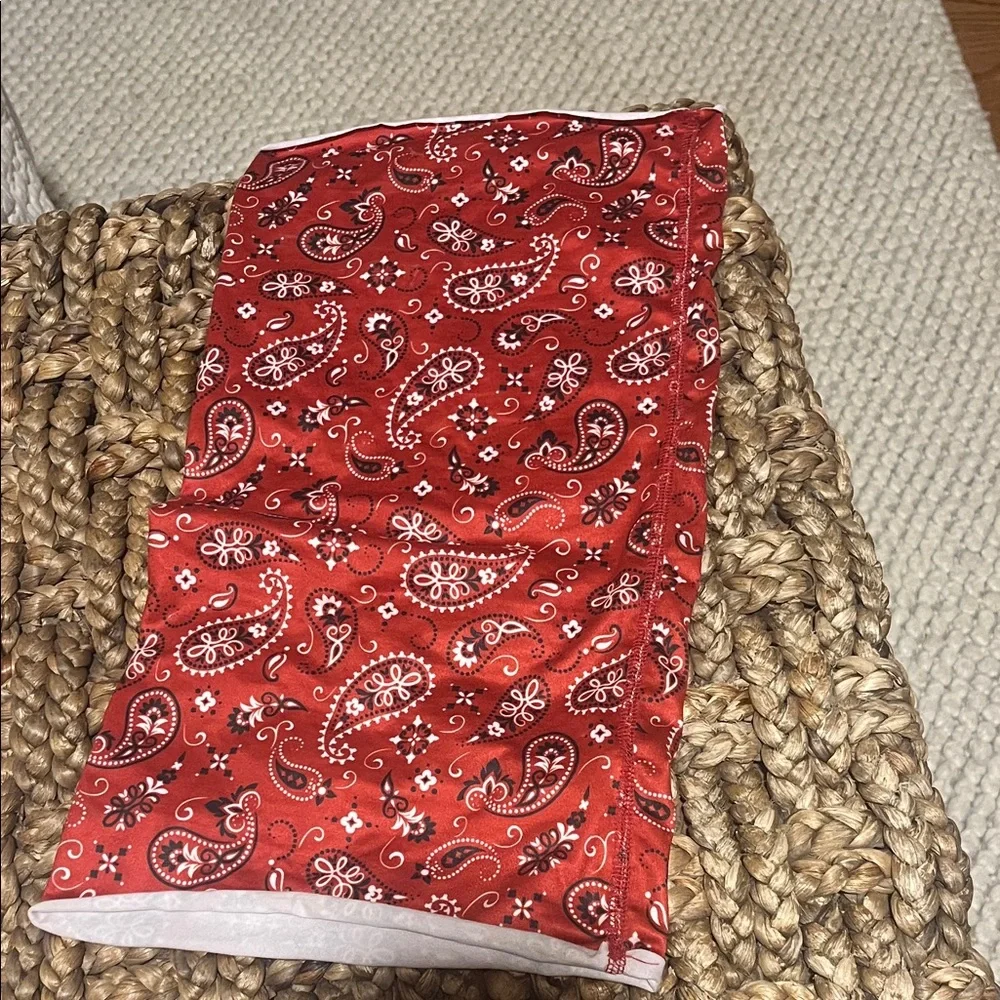 Red Paisley Neck Gaiter by Turtlefur
